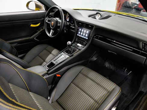 Used 2018 Porsche 911 Carrera T RWD image 29