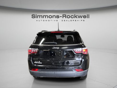 Used 2024 Jeep Compass Limited AWD/4WD image 4