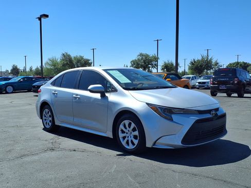 Used 2024 Toyota Corolla LE FWD image 8
