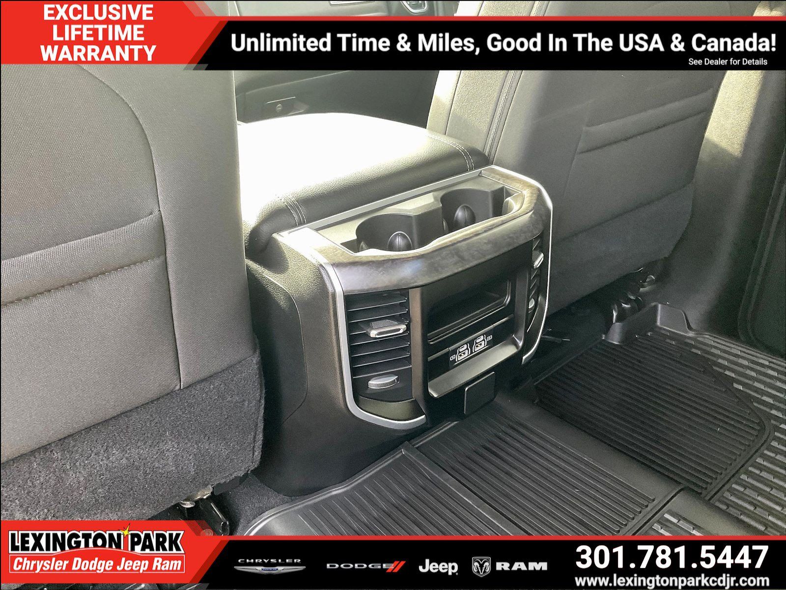 Used 2024 RAM 2500 Big Horn w/ Night Edition AWD/4WD image 11