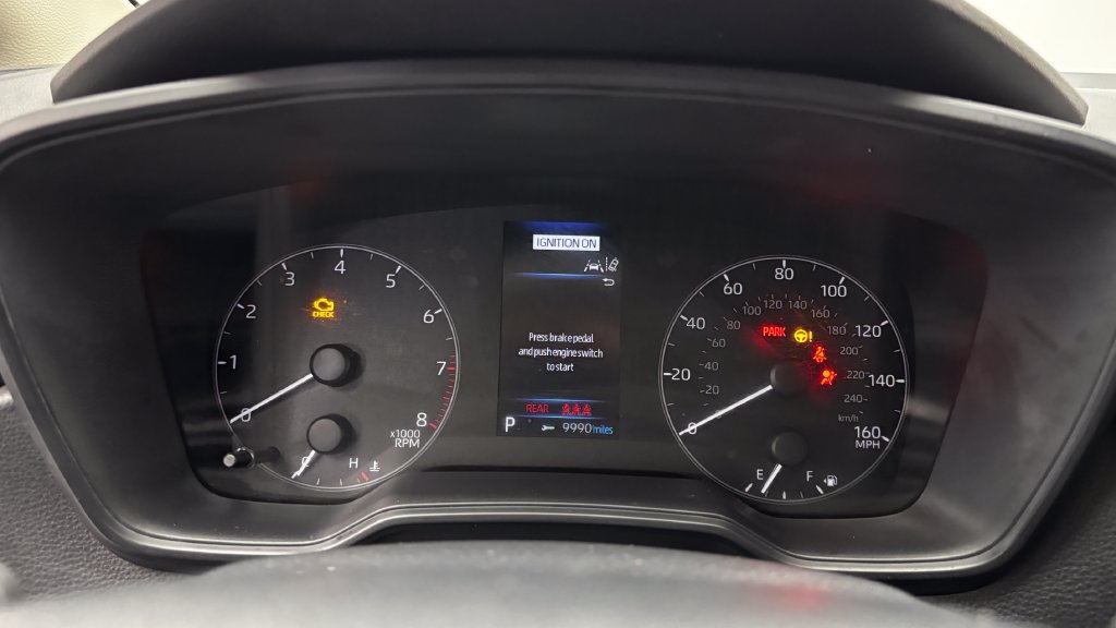 Used 2024 Toyota Corolla LE w/ LE Convenience Package FWD image 18