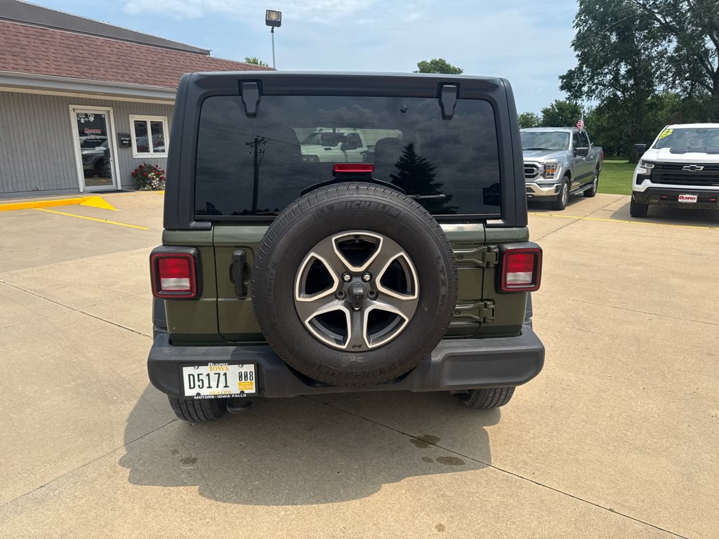 Used 2021 Jeep Wrangler Unlimited Sport AWD/4WD image 4