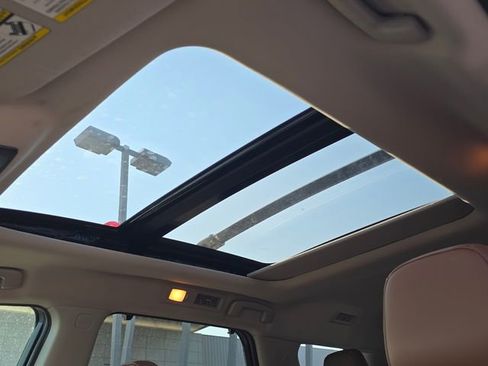 Certified 2024 Nissan Pathfinder Platinum w/ Cargo Package AWD/4WD image 20