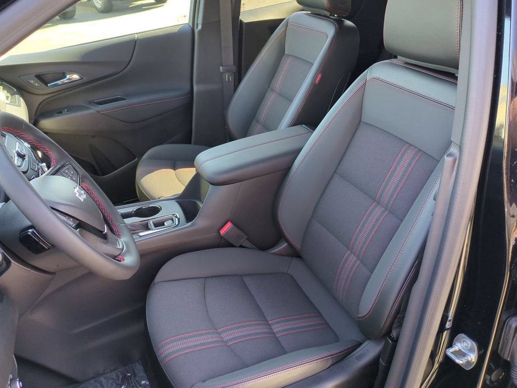 Used 2024 Chevrolet Equinox RS FWD image 19