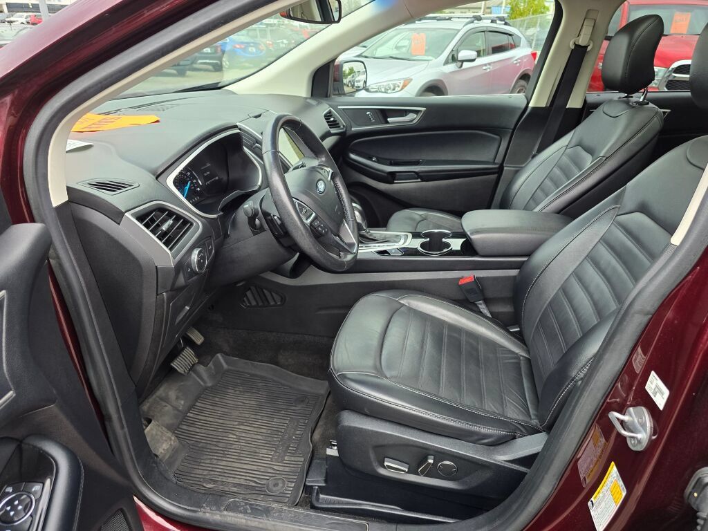 Used 2017 Ford Edge SEL w/ Equipment Group 201A AWD/4WD image 20