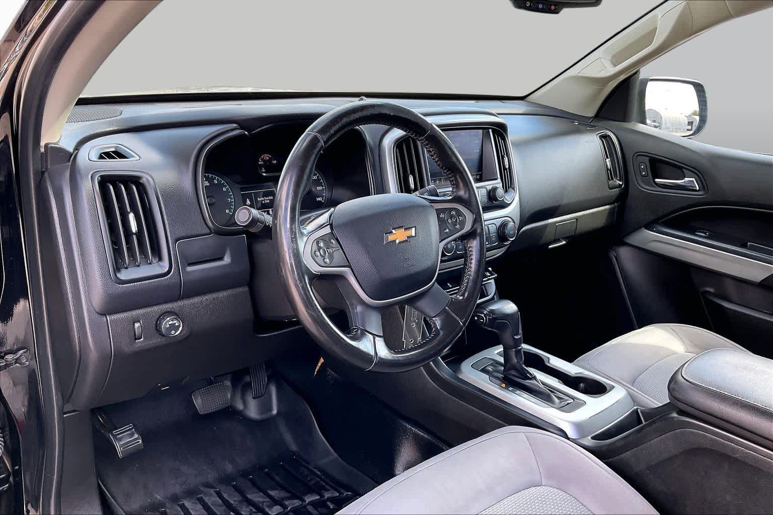 Used 2021 Chevrolet Colorado LT w/ Fleet Safety Package RWD image 17