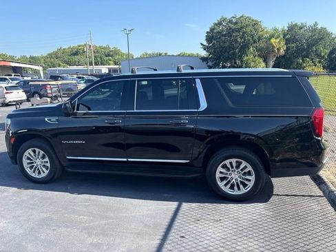 Used 2023 GMC Yukon XL SLT RWD image 6