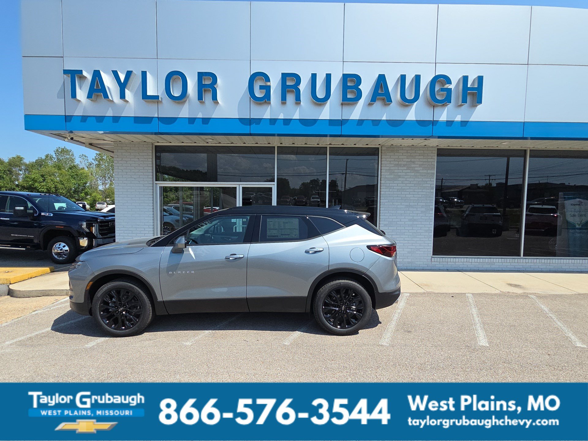 New 2026 Chevrolet Blazer LT w/ Convenience Package FWD image 1