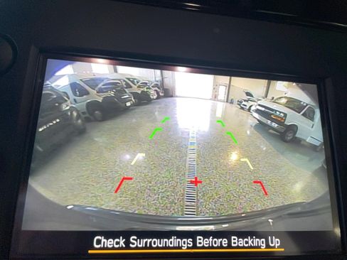 Used 2025 Subaru Forester AWD/4WD image 6
