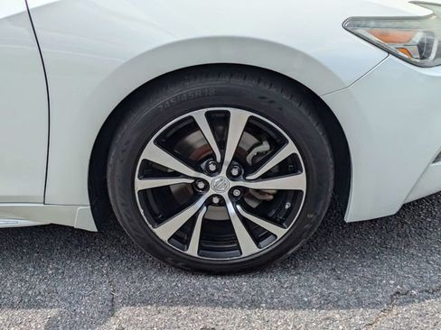 Used 2018 Nissan Maxima Platinum FWD image 12