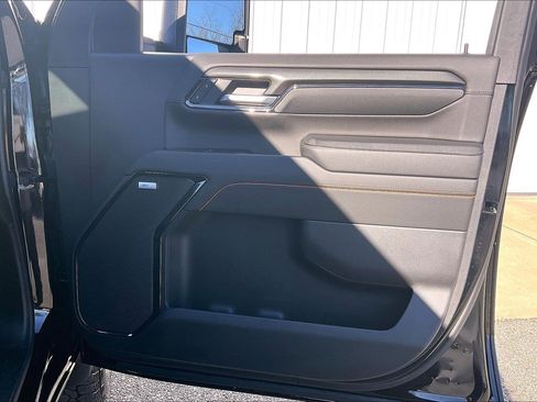 Used 2024 GMC Sierra 2500 AT4 w/ AT4 Premium Plus Package image 29