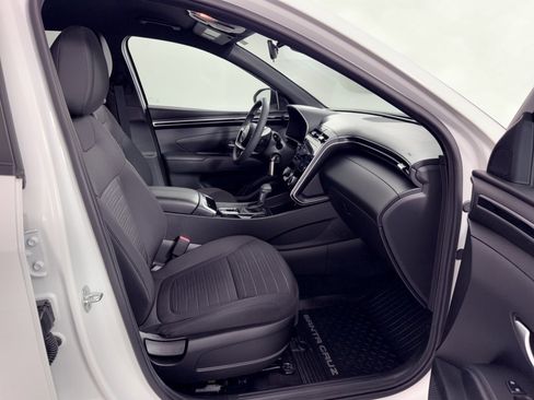 Used 2024 Hyundai Santa Cruz SE AWD/4WD image 30