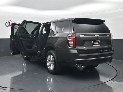 Used 2021 Chevrolet Tahoe Premier w/ Premium Package image 33