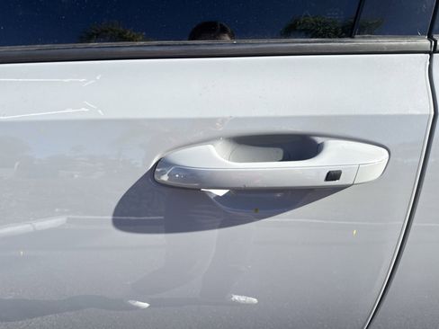 Used 2022 Kia Sorento SX FWD image 14