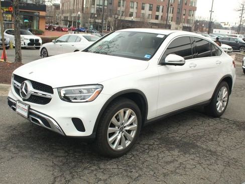 Used 2021 Mercedes-Benz GLC 300 4MATIC Coupe image 4