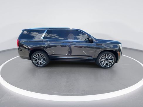Used 2025 GMC Yukon Denali Ultimate AWD/4WD image 9