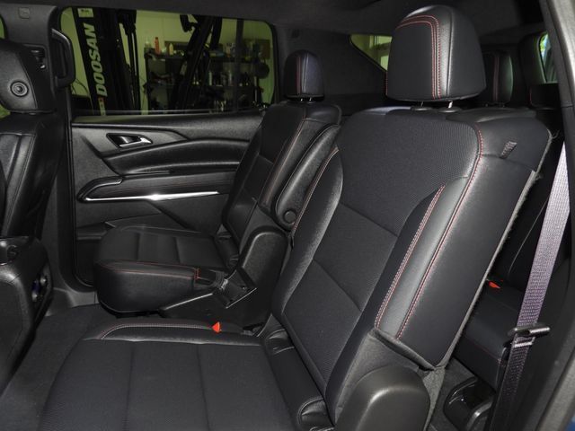 Used 2025 Chevrolet Traverse Z71 w/ Driver Confidence Package AWD/4WD image 37