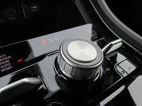 New 2025 Jeep Grand Cherokee L Summit image 31