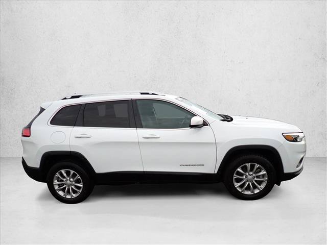 Used 2019 Jeep Cherokee Latitude w/ Popular Appearance Group AWD/4WD image 5