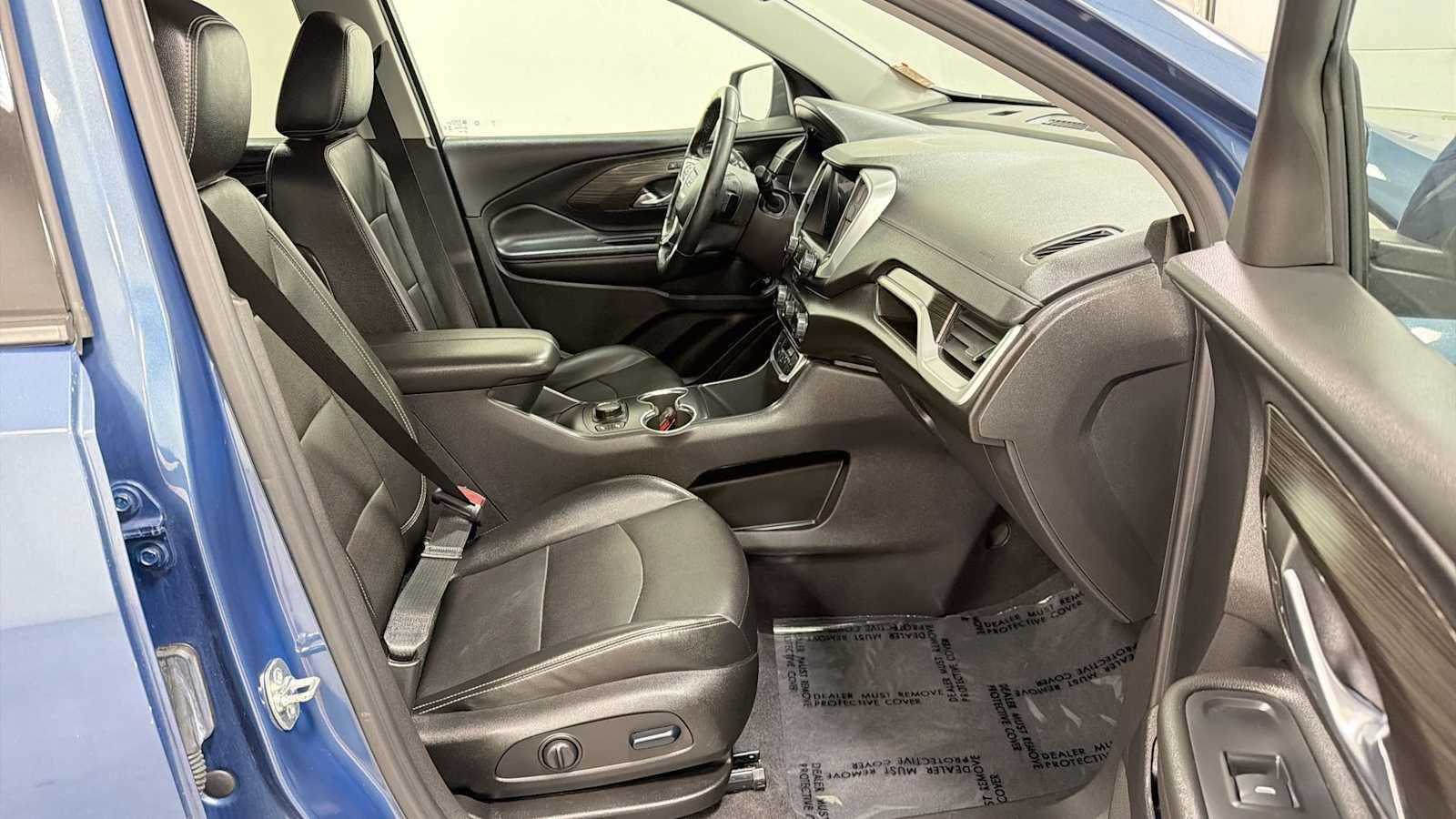 Used 2024 GMC Terrain SLT AWD/4WD image 29
