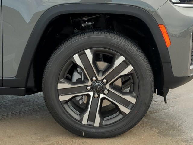 New 2027 Jeep Grand Cherokee Limited AWD/4WD image 11