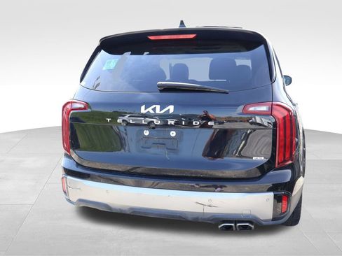 Used 2025 Kia Telluride S AWD/4WD image 14