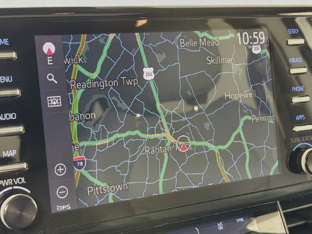 Used 2022 Toyota Sienna XLE w/ XLE Plus Package FWD image 19