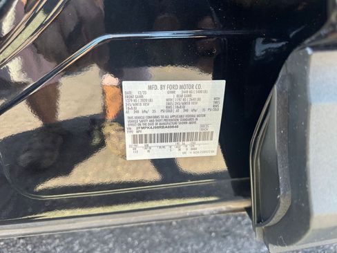 Used 2024 Ford Edge SEL image 27