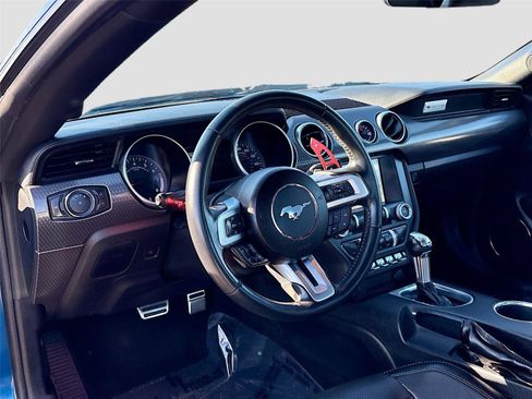 Used 2018 Ford Mustang Premium w/ Ecoboost Performance Package image 10