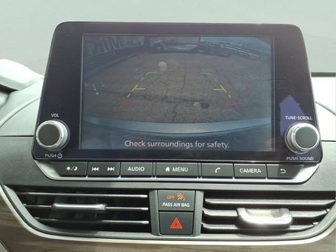 Used 2023 Nissan Altima 2.5 SV AWD/4WD image 19