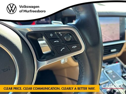 Used 2022 Porsche Cayenne Platinum Edition AWD/4WD image 17