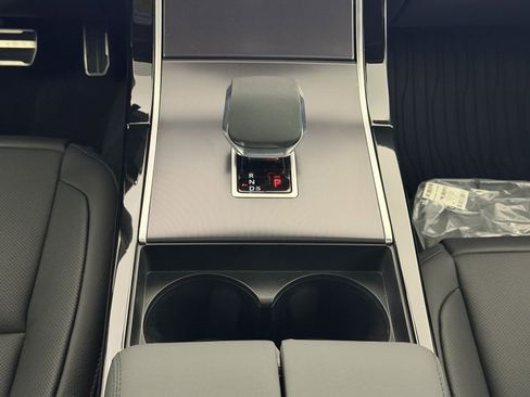 Used 2026 Land Rover Range Rover Velar Dynamic SE image 21