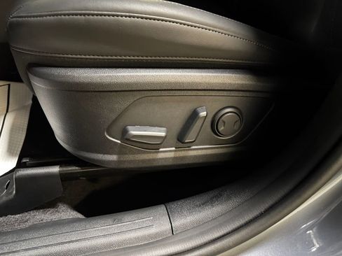 Certified 2025 Kia Sorento S AWD/4WD image 13