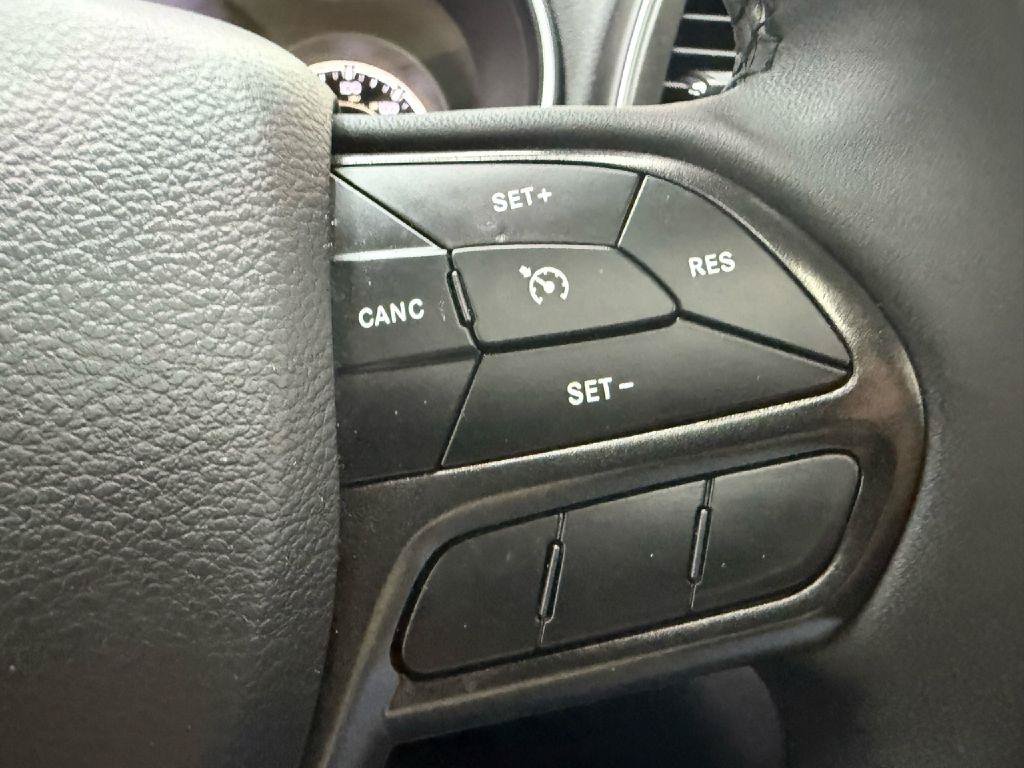 Used 2022 Jeep Cherokee Trailhawk w/ Sun, Sound & Nav Group AWD/4WD image 15