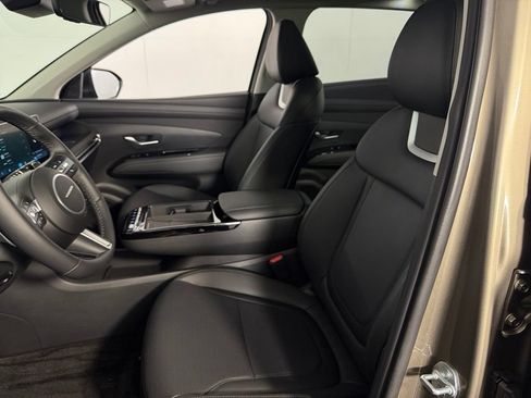 Used 2026 Hyundai Tucson Limited AWD/4WD image 24