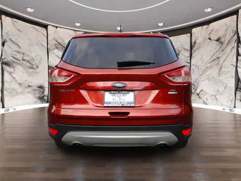 Used 2016 Ford Escape SE w/ Equipment Group 201A AWD/4WD image 7