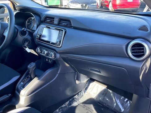 Used 2025 Nissan Versa S w/ Trunk Package image 13