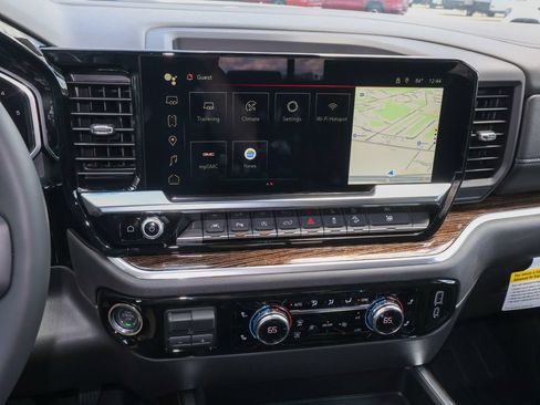 New 2026 GMC Sierra 1500 Elevation w/ Elevation Premium Package AWD/4WD image 15