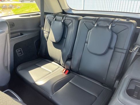 Used 2025 Lincoln Aviator Reserve w/ Equipment Group 201A AWD/4WD image 15