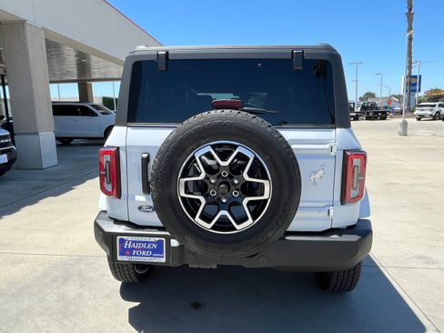 New 2026 Ford Bronco Outer Banks AWD/4WD image 5