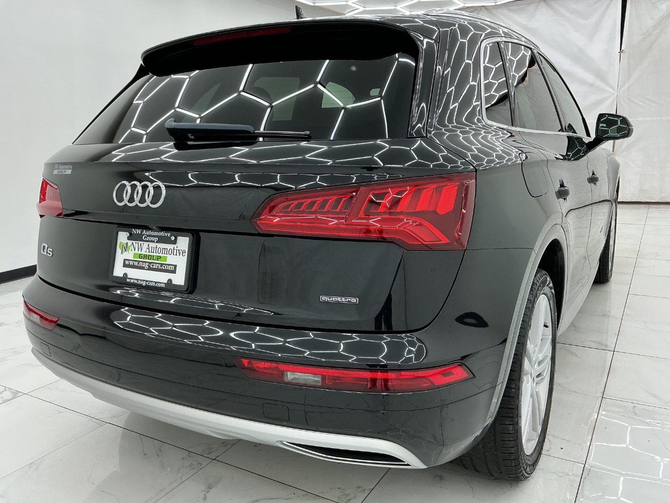 Used 2020 Audi Q5 2.0T Premium Plus w/ Premium Plus Package AWD/4WD image 8