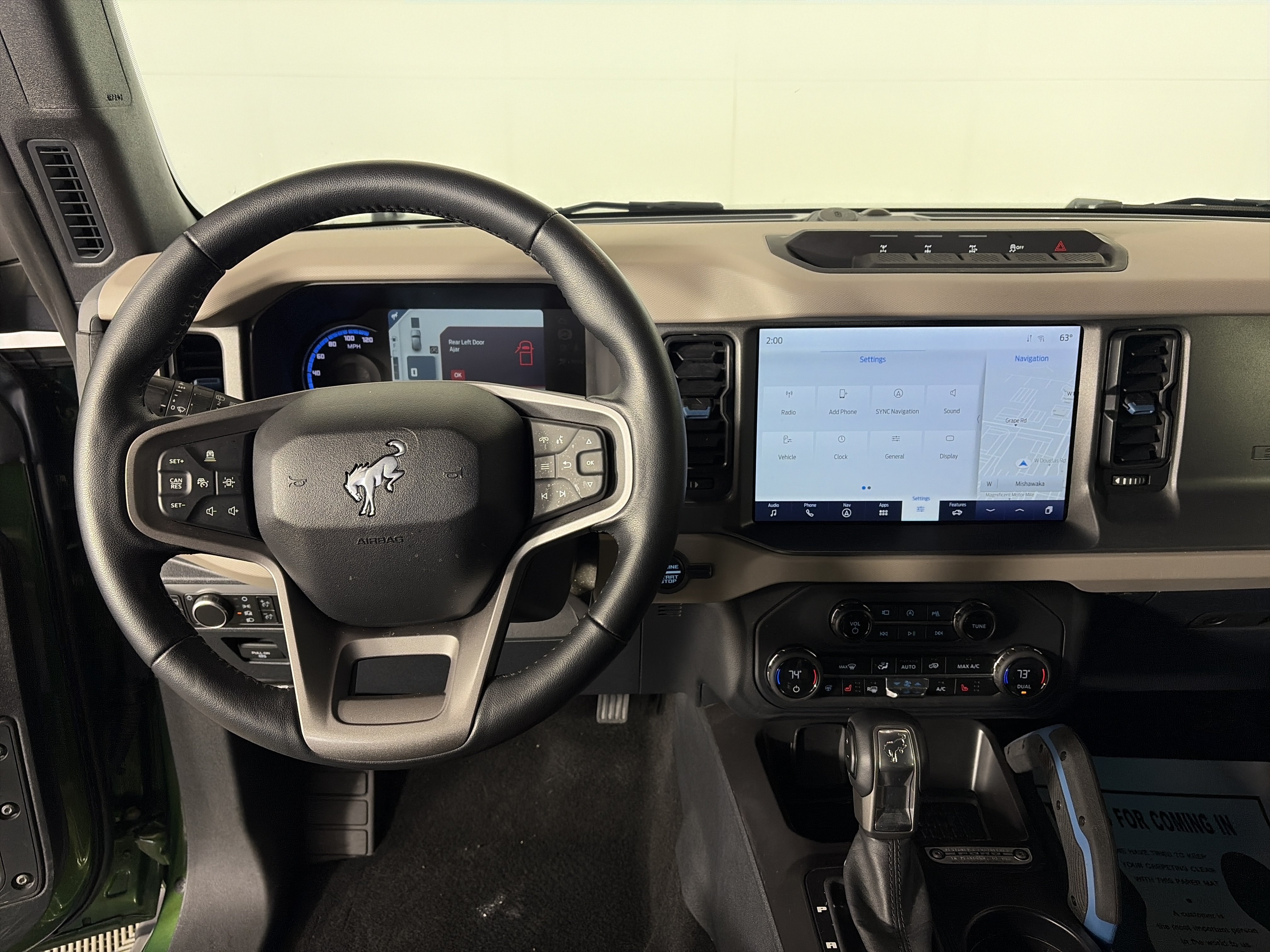 Used 2024 Ford Bronco Wildtrak AWD/4WD image 3