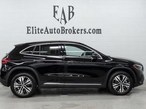 Used 2025 Mercedes-Benz GLA 250 4MATIC w/ Winter Package image 5