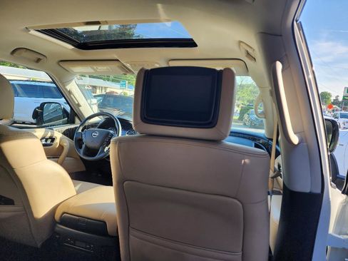 Used 2021 Nissan Armada Platinum RWD image 11