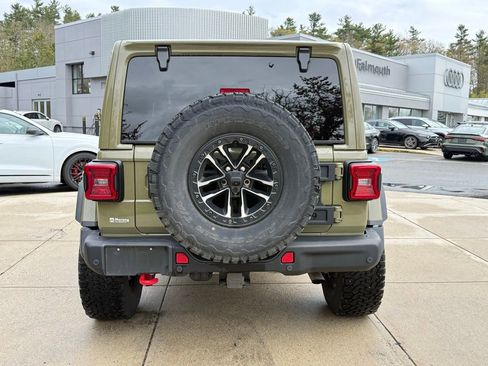 Used 2025 Jeep Wrangler Rubicon AWD/4WD image 15