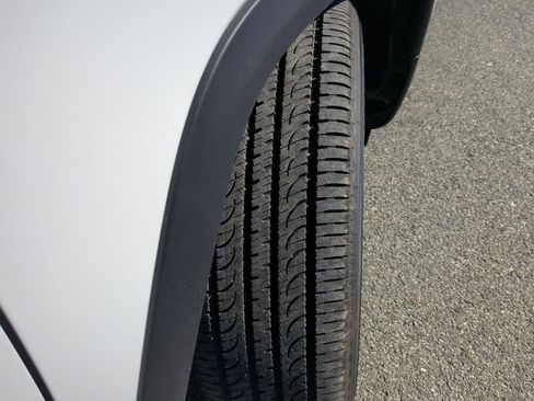 New 2026 Jeep Compass Latitude image 12