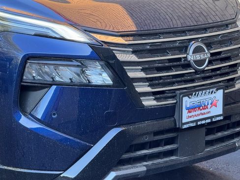 New 2026 Nissan Rogue Platinum AWD/4WD image 3