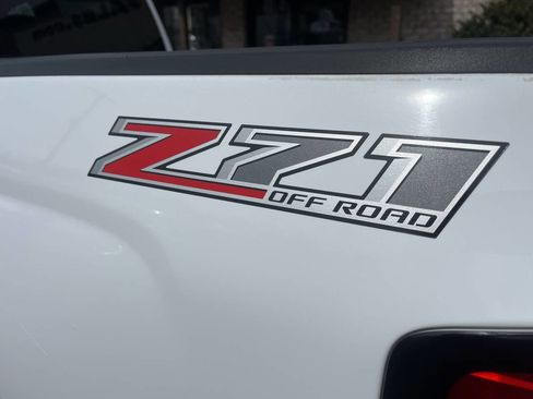 Used 2015 Chevrolet Silverado 2500 LT w/ LT Convenience Package image 13