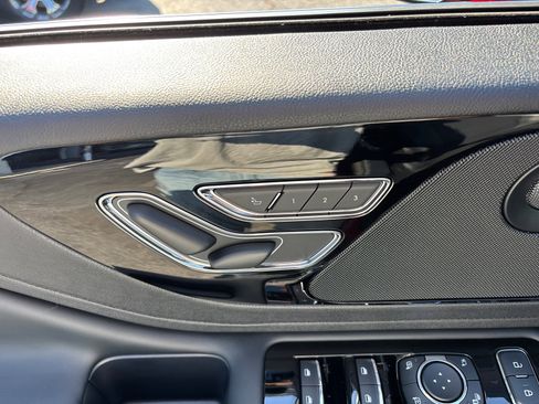 New 2025 Lincoln Aviator Reserve w/ Illumination Package image 12