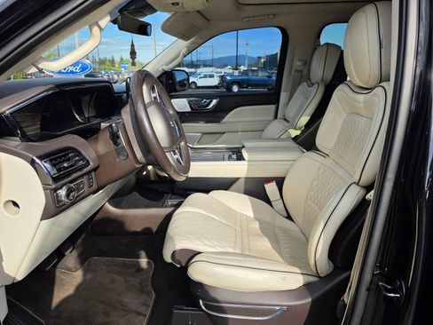 Used 2020 Lincoln Navigator L Black Label AWD/4WD image 11